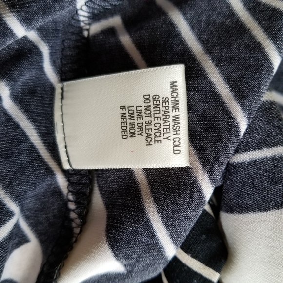 Emma and Michelle geometric pattern Jumpsuit - Picture 11 of 13